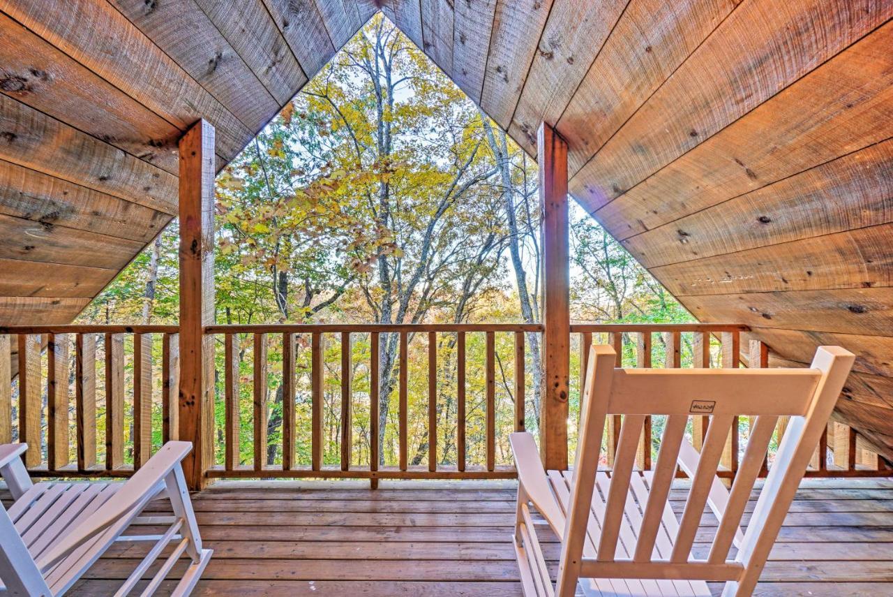 Grin N Bear It Cabin With Hot Tub And Fire Pit! Pigeon Forge Esterno foto